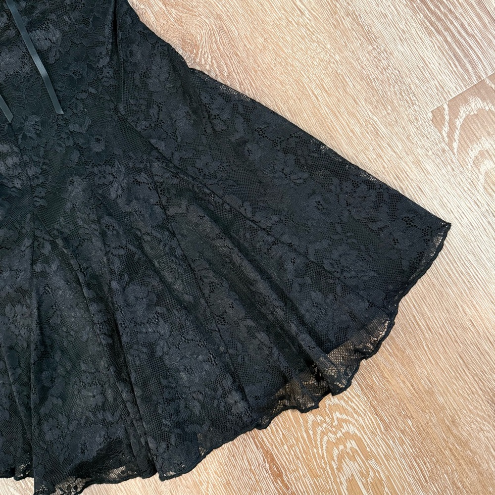 Windsor sleeveless black lace mini dress size XS - Picture 3 of 4